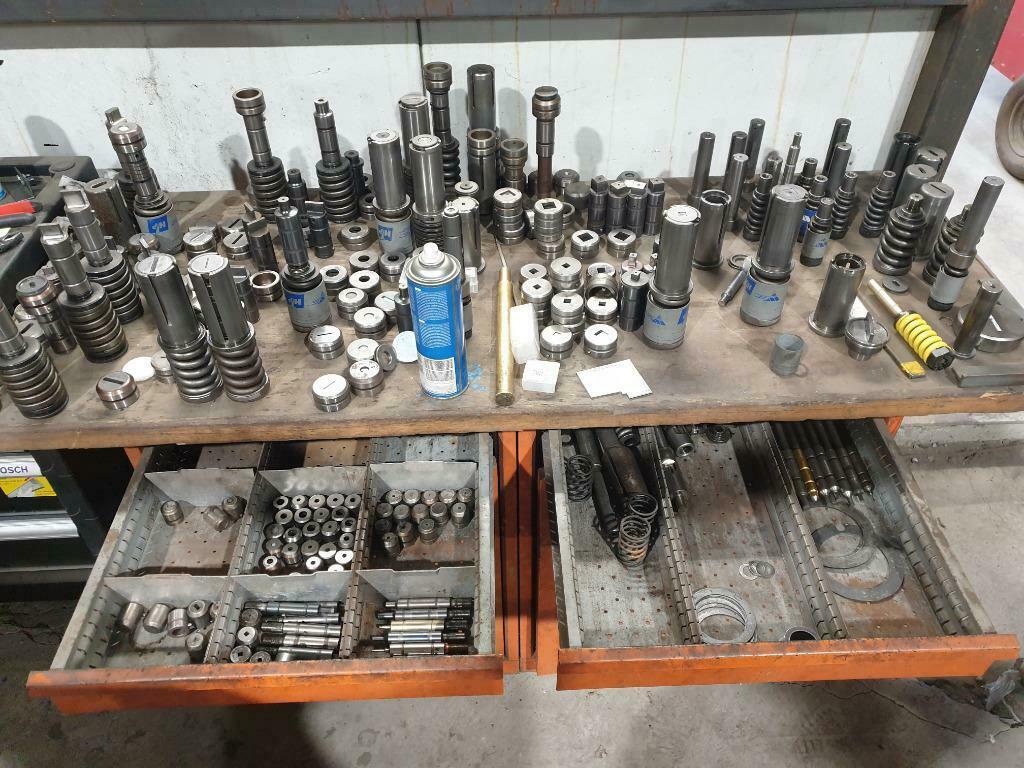 Gebruikt 2004 Amada Europe 258