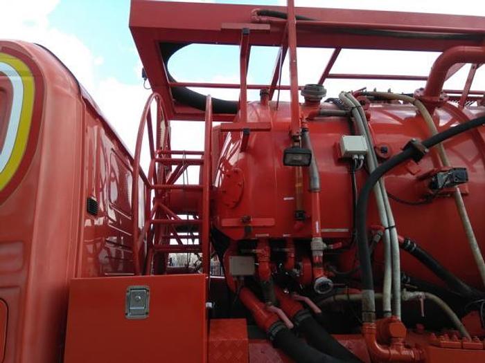 Gebruikt 2004 SCANIA + Helmers recycler 164 G