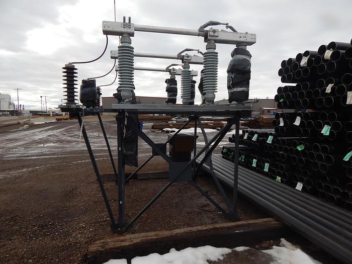 Surplus 2014 Turner Electric 72.5 kV,  Cat # TMX06912 Air Break Switch