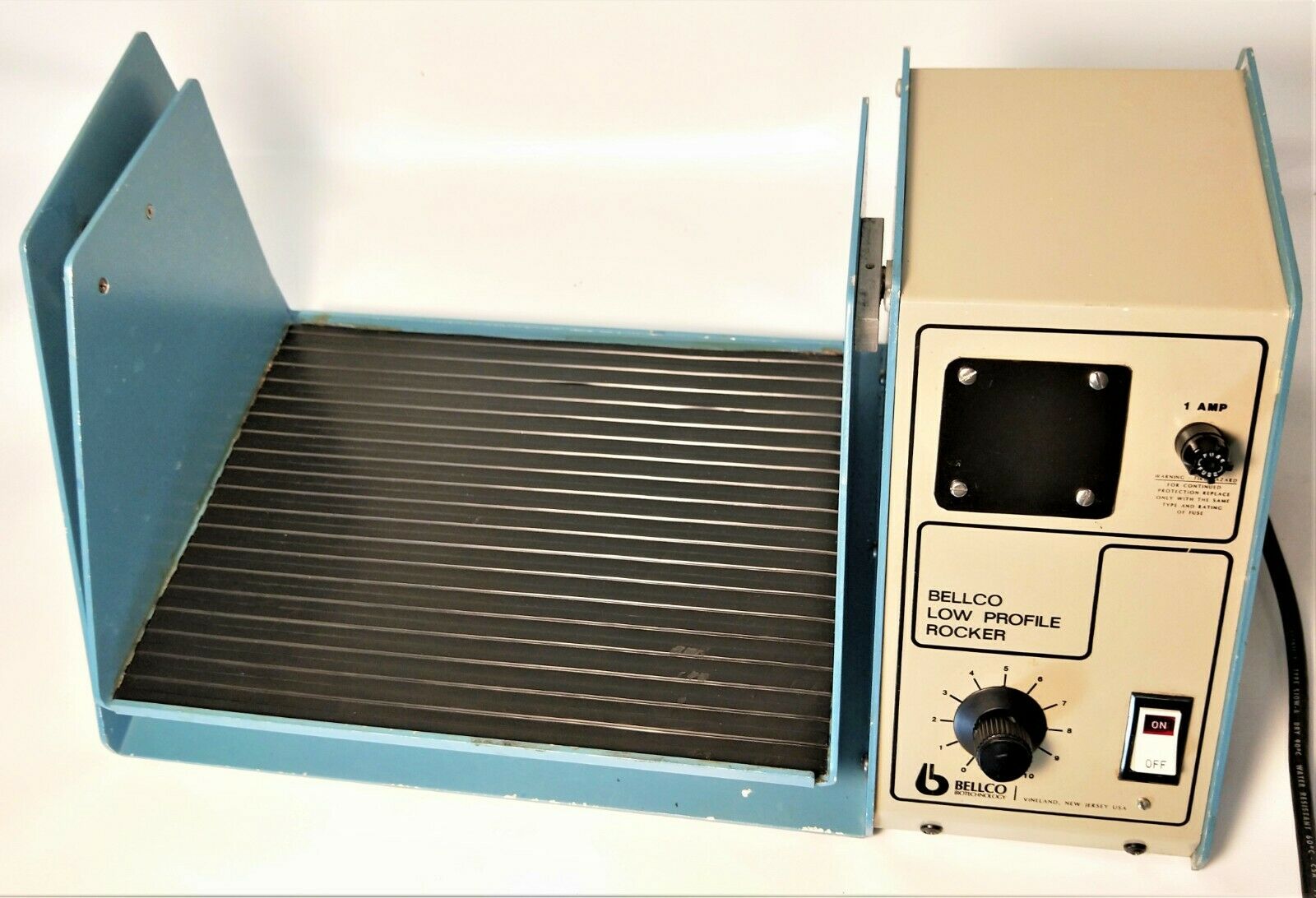 Used Bellco 7739-10013 Low Profile Rocking Shaker