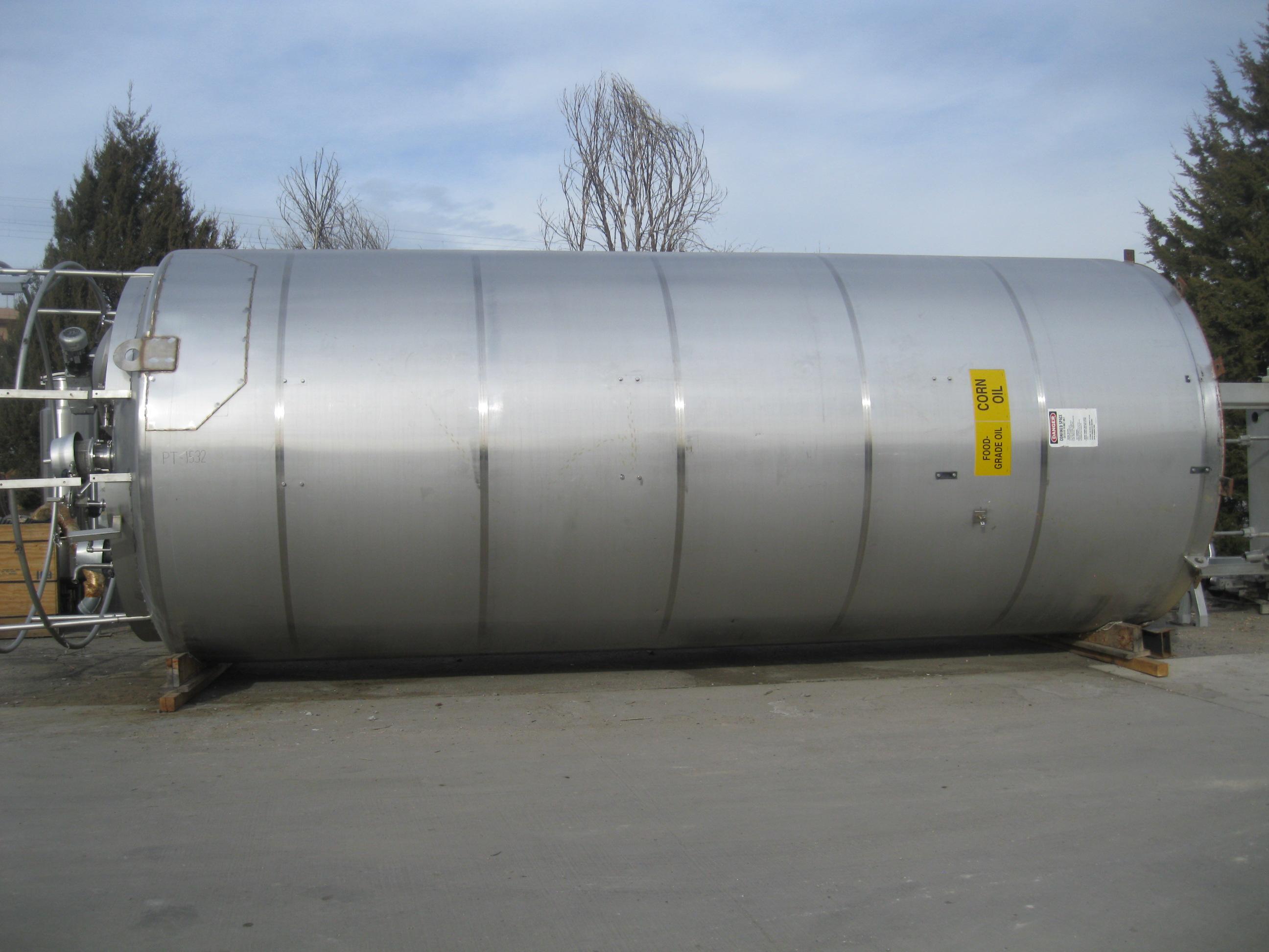 Usado 10,000 GALLON STORAGE SILO