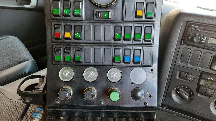 Gebruikt 2007 Scania P270 + Beam S8000