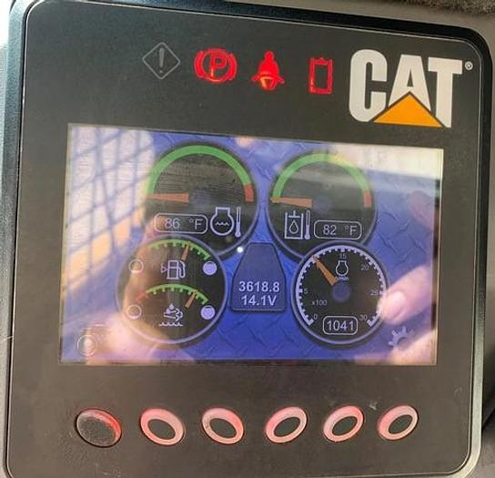Used 2015 Caterpillar 272D2