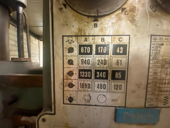 Used INVEMA FR 915 Radial Arm Drilling Machine