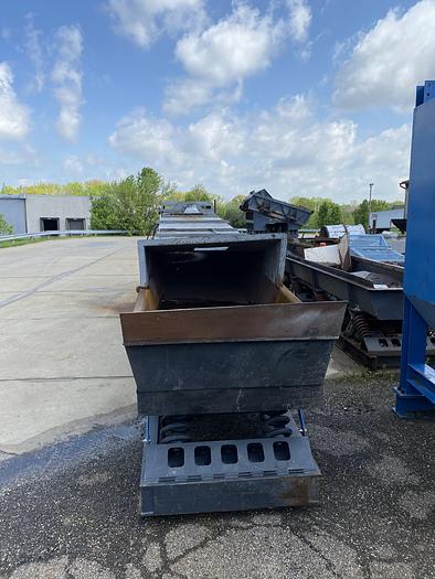 Used GENERAL KINEMATICS OSCILLATING CONVEYOR
