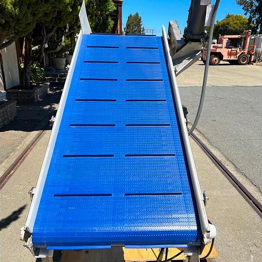 Used Conveyor, Belt, 24" x 64", S/st, Cleated, Incline, 0.5 HP #S744645