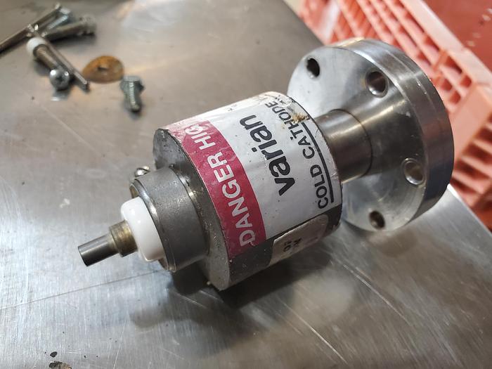 Used Varian Tube Cold Cathode Vacuum Gauge 524-2 (Z1)