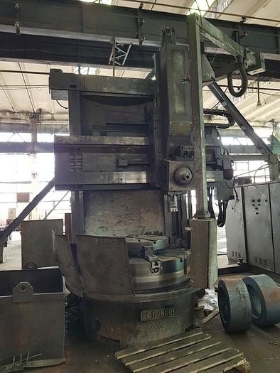 1983 Vertical Turning Lathe SC17NCC with turret head