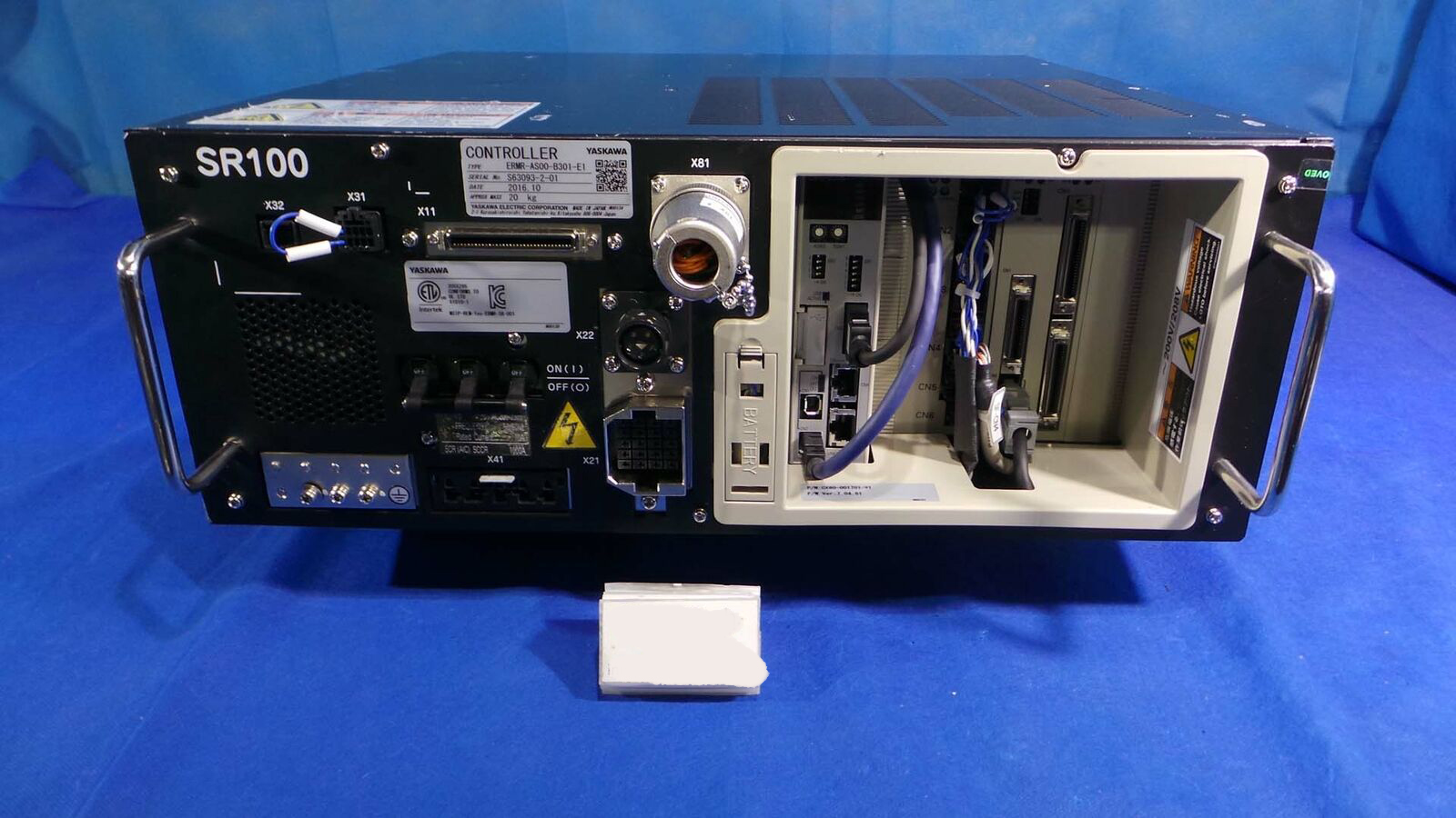 Used Yaskawa ERMR-AS00-B301-E1 Robot, Controller Robot, ERMR-AS00-B301-E1 / RS100 / Yaskawa