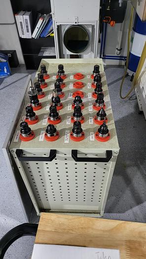 Used 2000 FANUC Robodrill Alpha T14iB CNC Drill & Tap