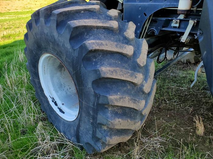 Used Case 8120 Combine w/ 40' Draper Head ** 1300 Sep Hrs **