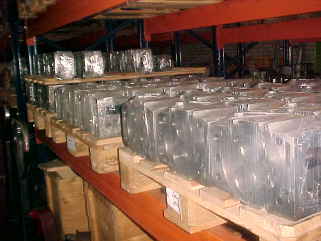 Used CYLINDER HEADS DEUTZ SBAM 816 RECONDITIONED