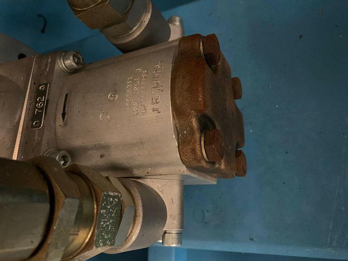 Used Parker pump 3349111179