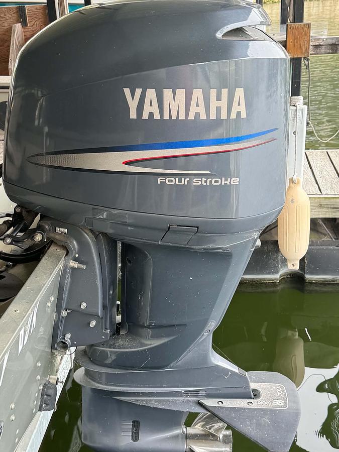 Used 2005 Aluma Craft Trophy 200