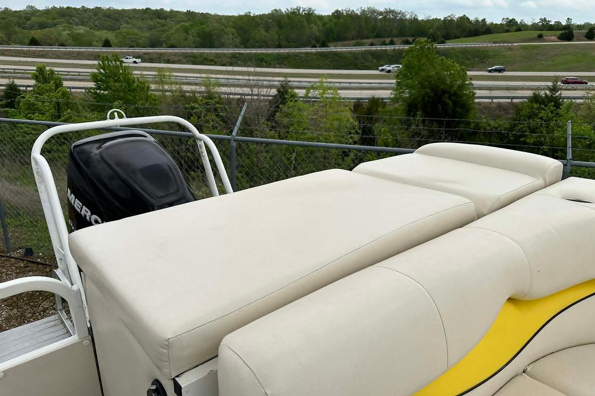 Used 2011 Bentley Pontoons 250/253 Elite Admiral
