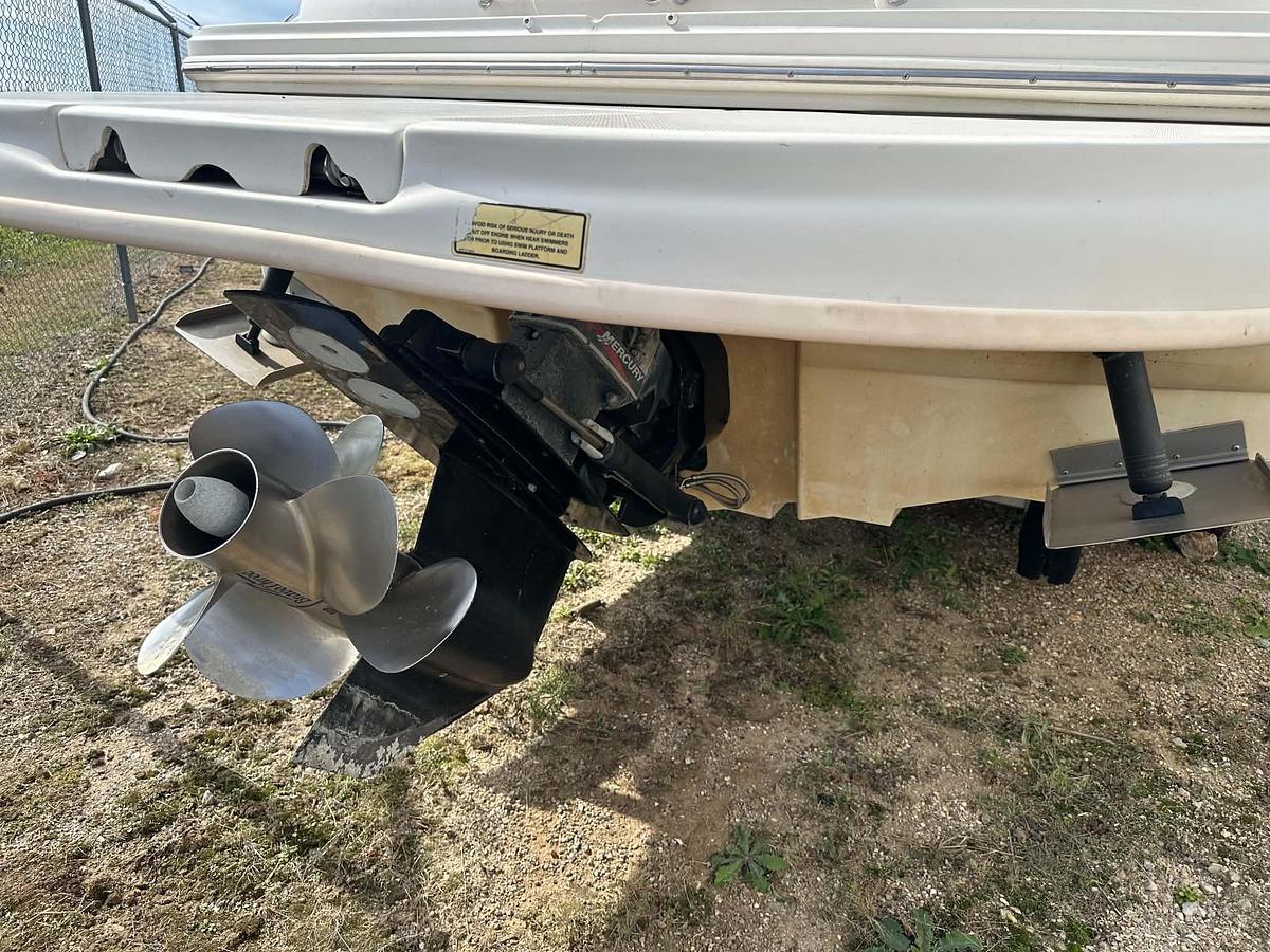 Used 2004 Sea Ray 240 Sundeck
