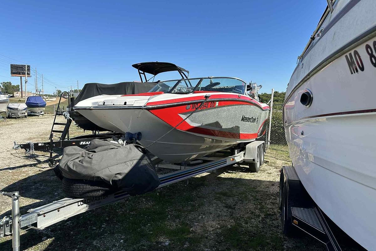 Used 2016 MasterCraft X23