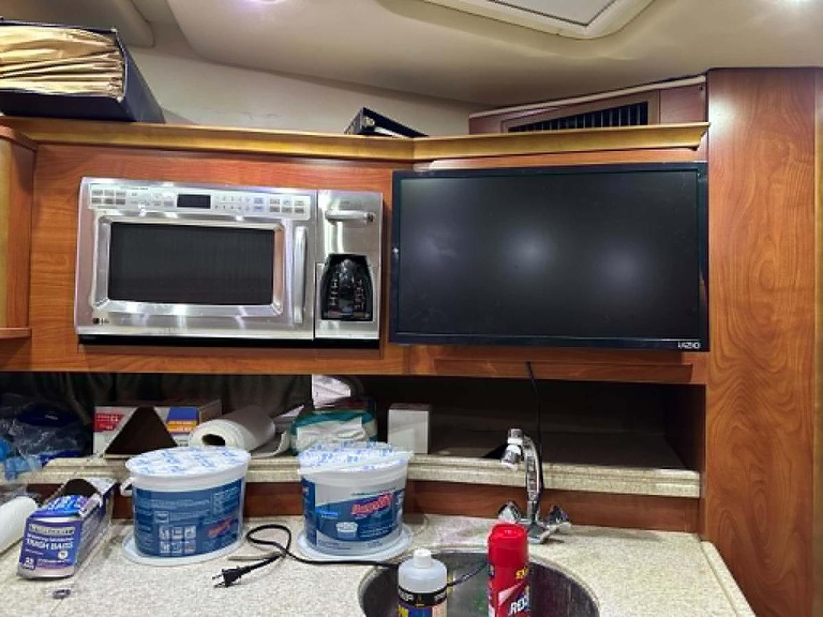 Used 2007 Rinker 350 Express