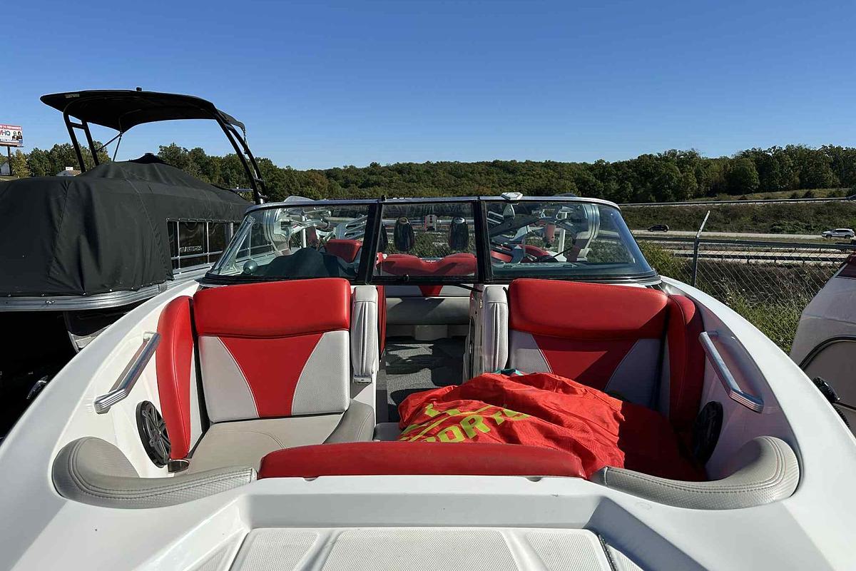 Used 2016 MasterCraft X23