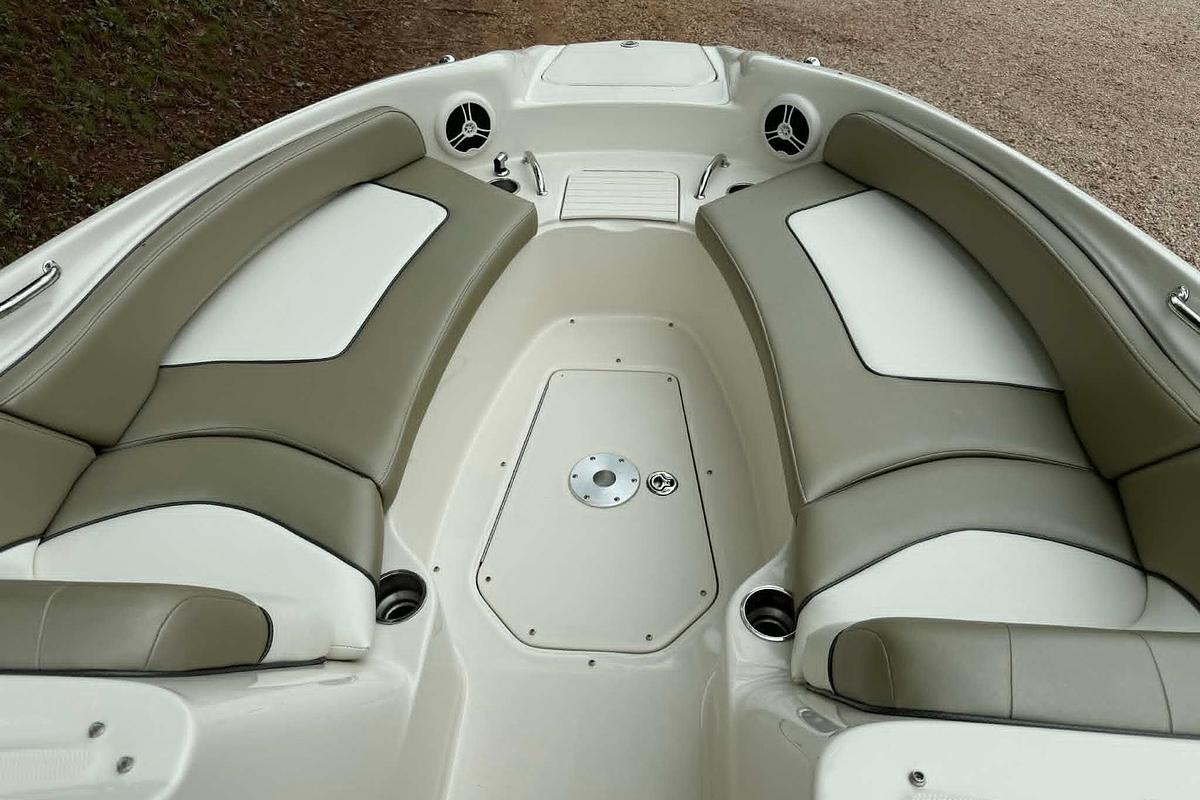 Used 2006 Sea Ray 240 Sundeck