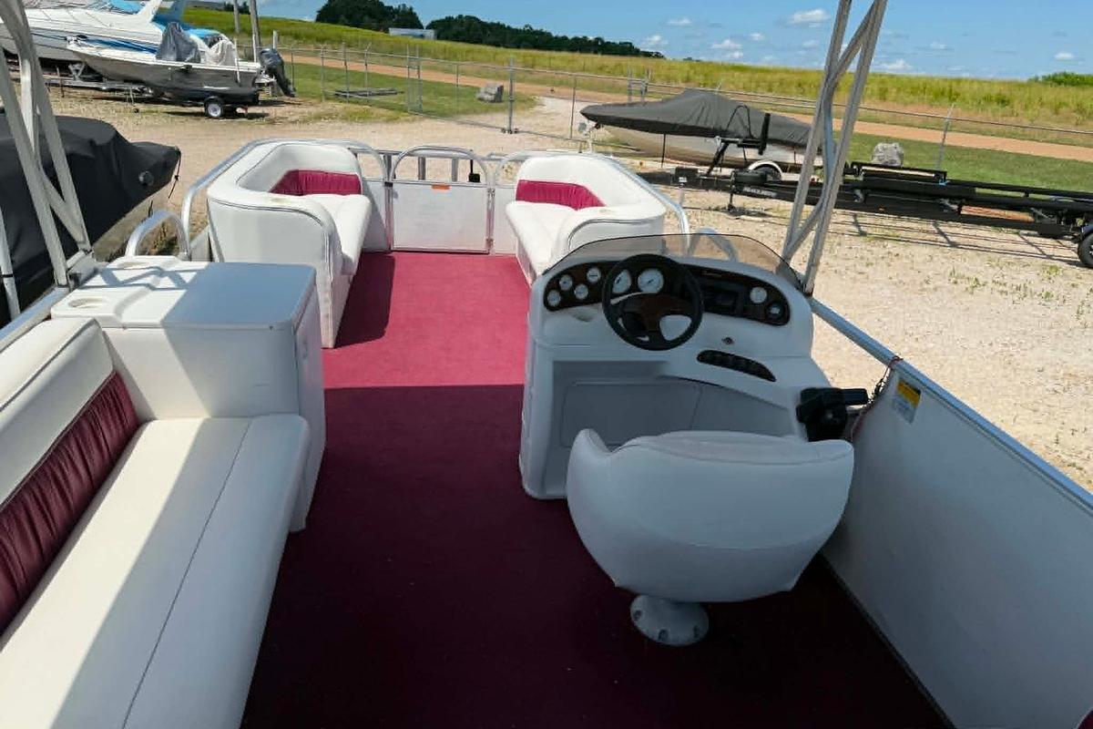 Used 1999 Sundancer Pontoons 26 D Legend