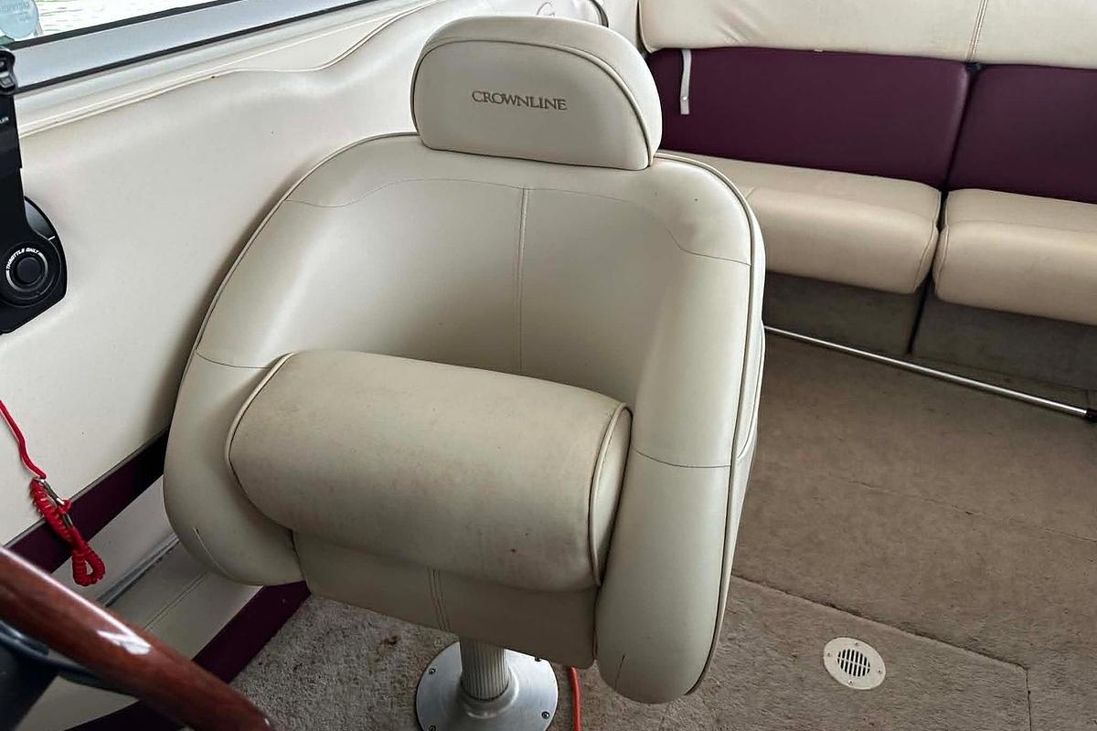 Used 1998 Crownline 248 BR