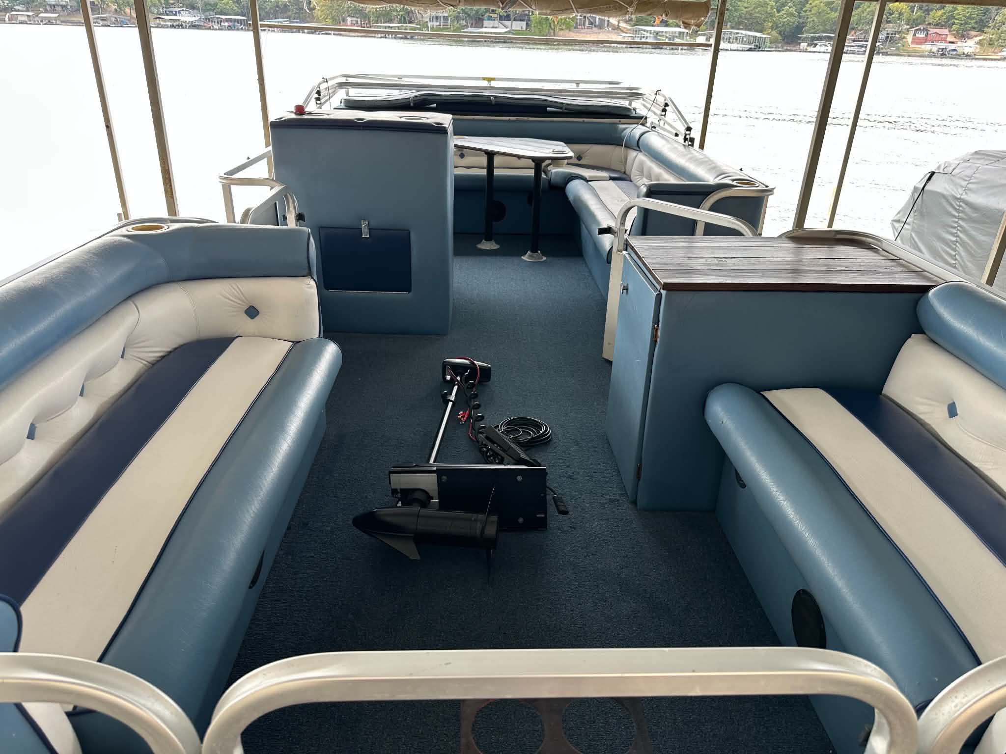 Used 1990  Sundancer Pontoon 240 D