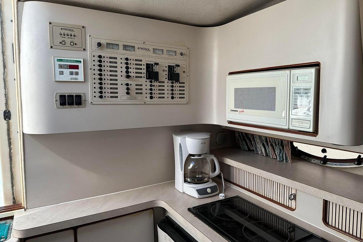 Used 1992 Regal Commodore 400