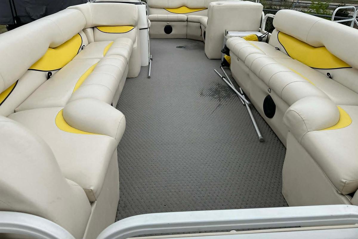 Used 2011 Bentley Pontoons 250/253 Elite Admiral