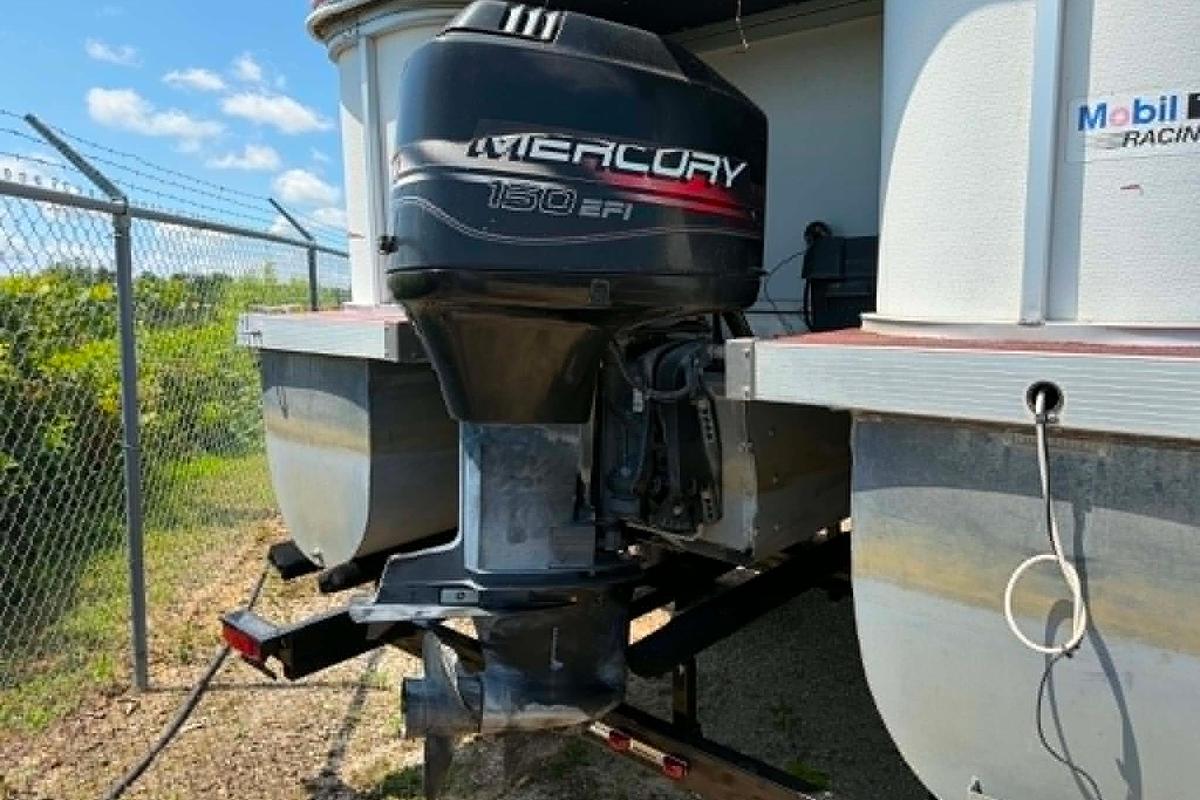 Used 1999 Sundancer Pontoons 26 D Legend