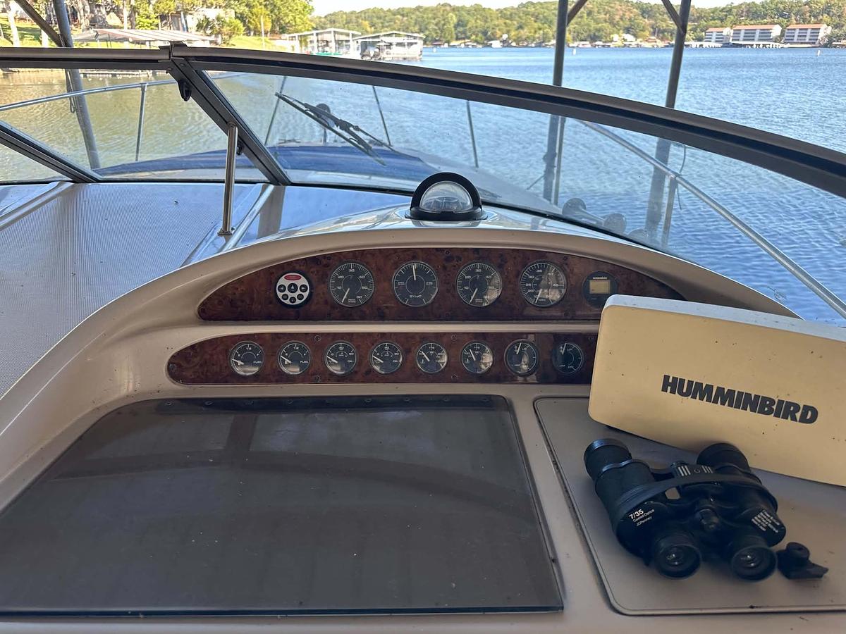 Used 1992 Regal 322 Commodore