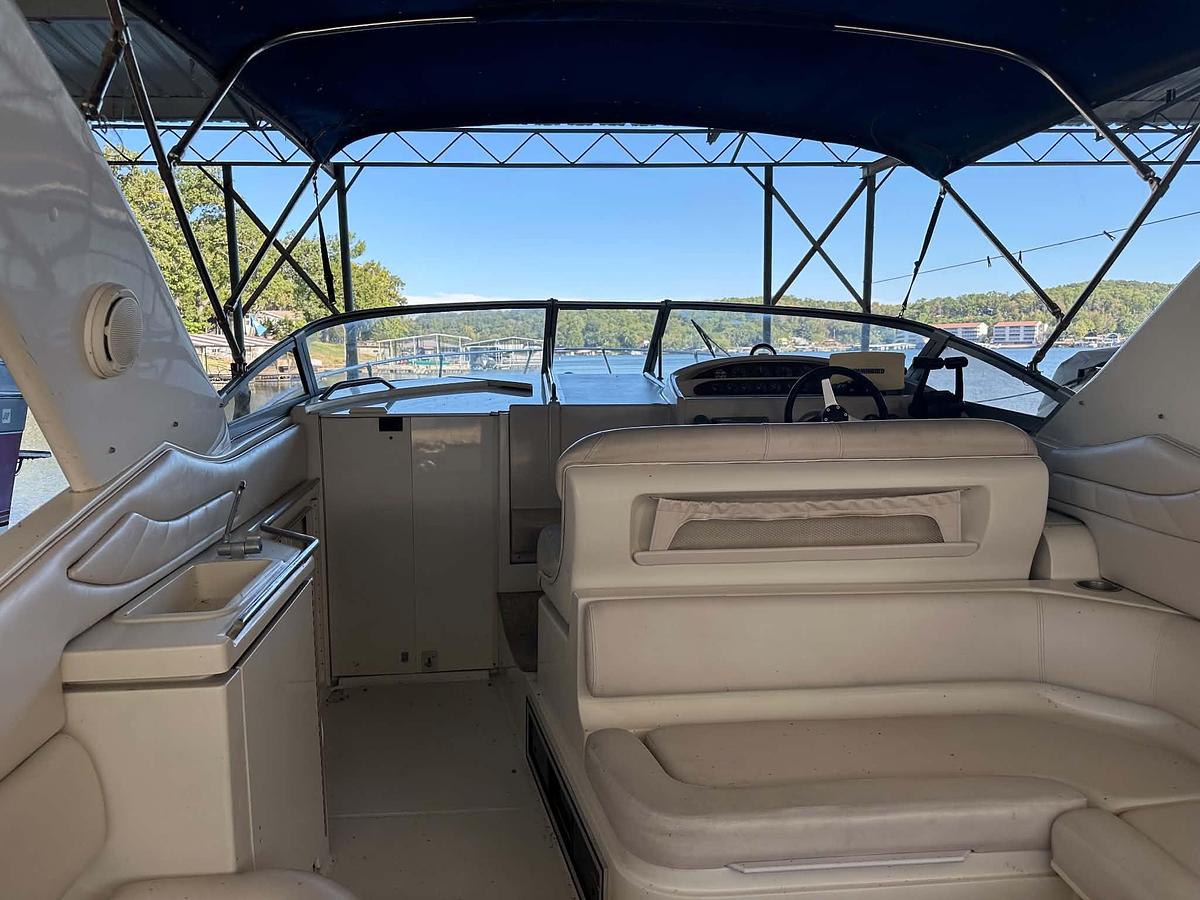 Used 1992 Regal 322 Commodore