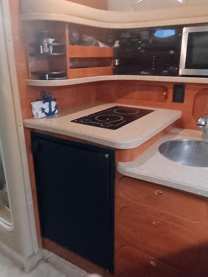 Used 2005 Rinker 342 Fiesta Vee