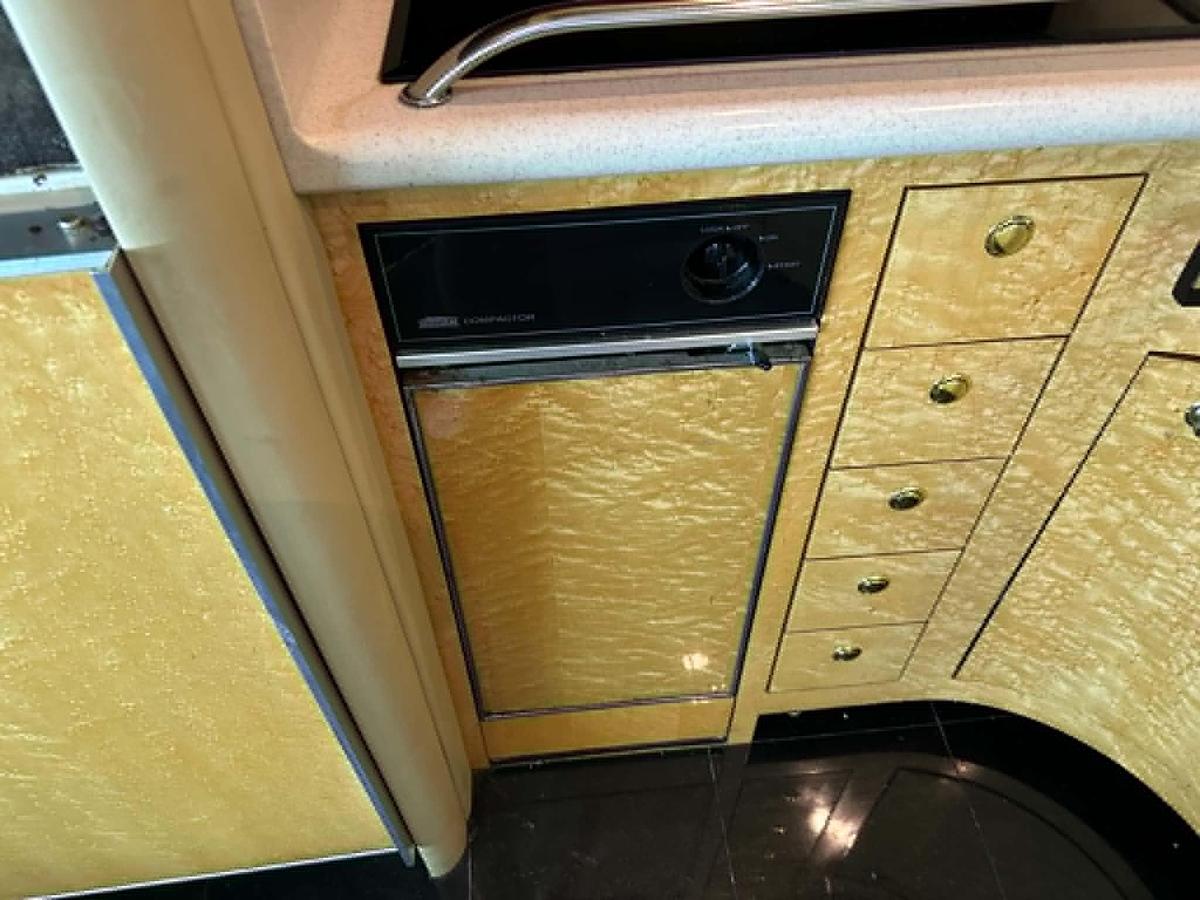 Used 1998 Sea Ray 630 Super Sun Sport