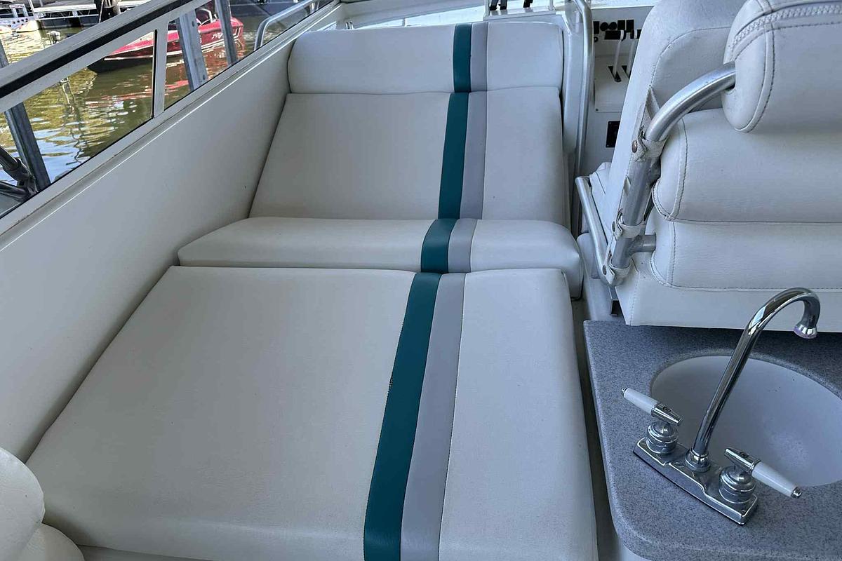 Used 1993 Mainship Mediterranean 39