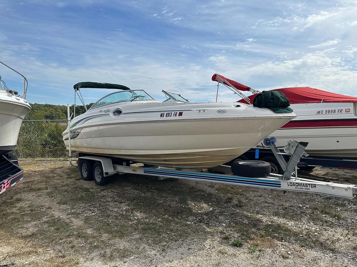 Used 2004 Sea Ray 240 Sundeck