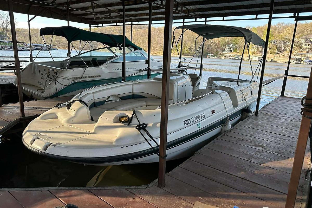 Used 1998 Chaparral Sunesta 252