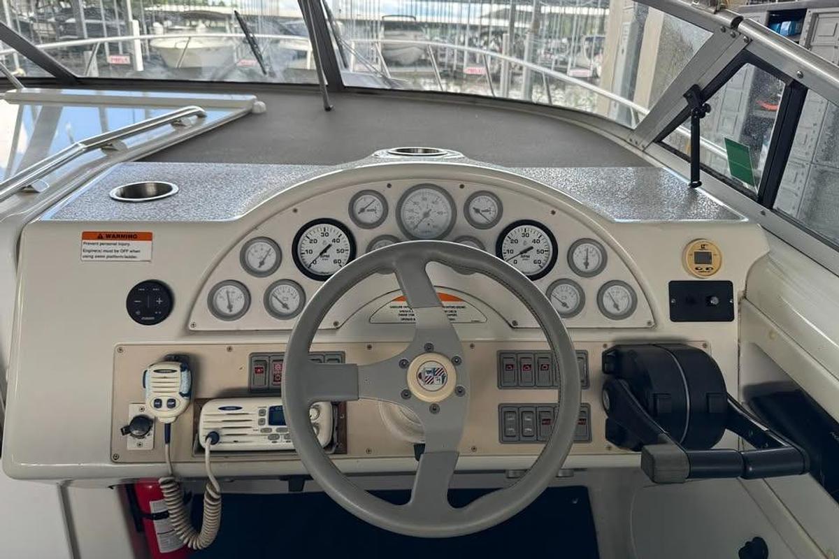 Used 1994 Chris-Craft 322 Crowne