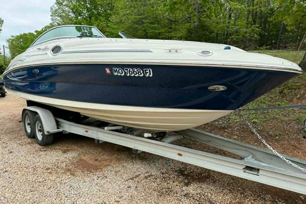 Used 2006 Sea Ray 240 Sundeck