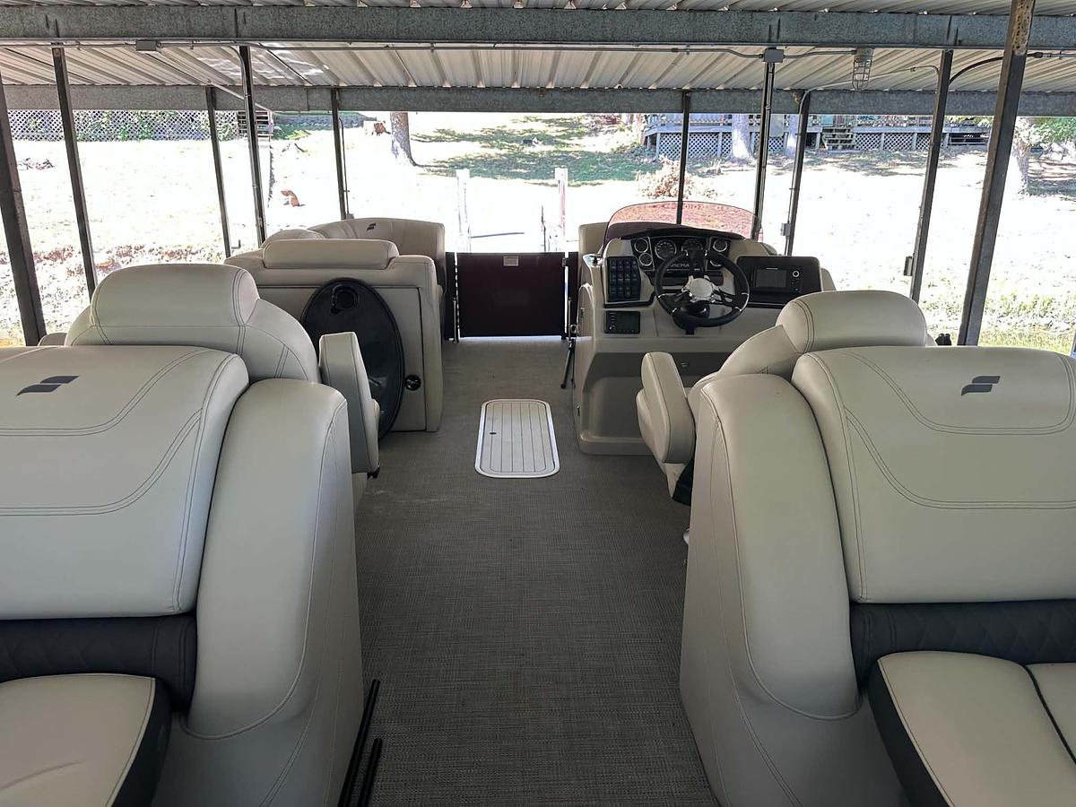 Used 2020 Starcraft SLS3