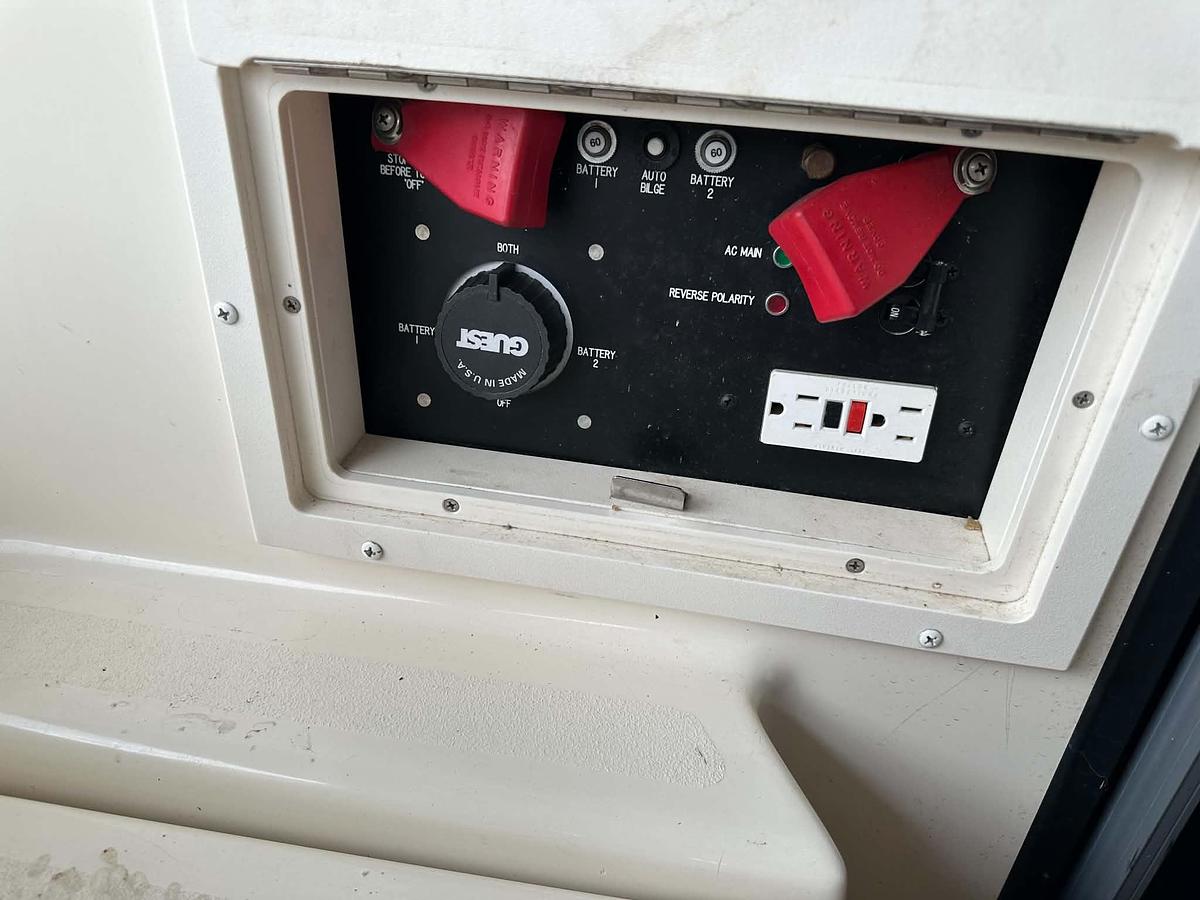 Used 1999 Rinker 272 Captiva Cuddy