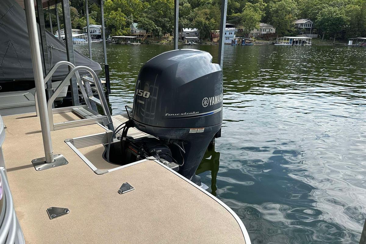 Used 2013 SunCatcher V322 RC