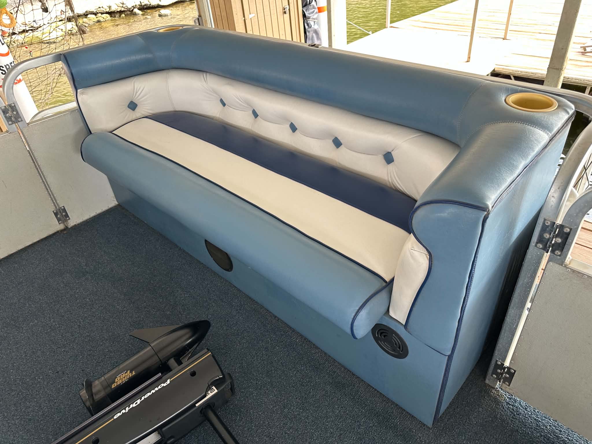 Used 1990  Sundancer Pontoon 240 D