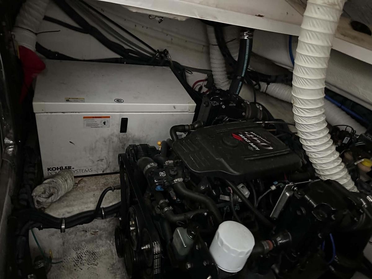 Used 2007 Rinker 350 Express