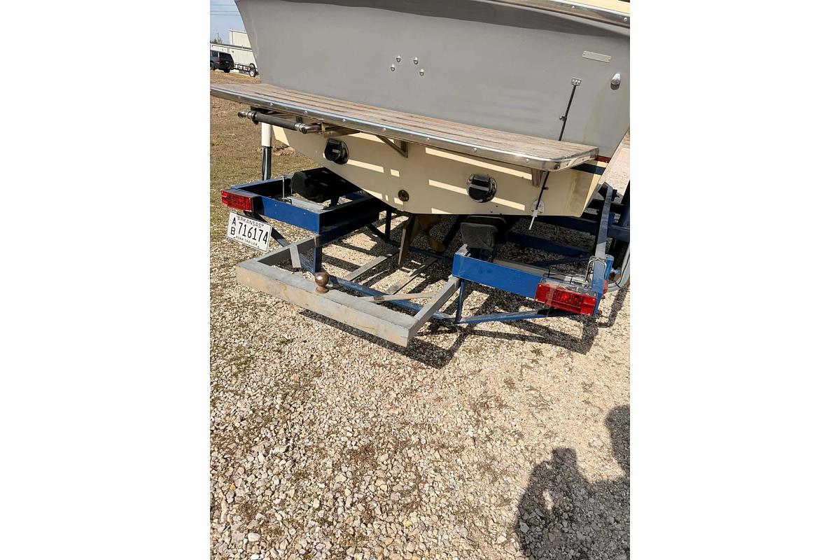 Used 1984 Century Resorter