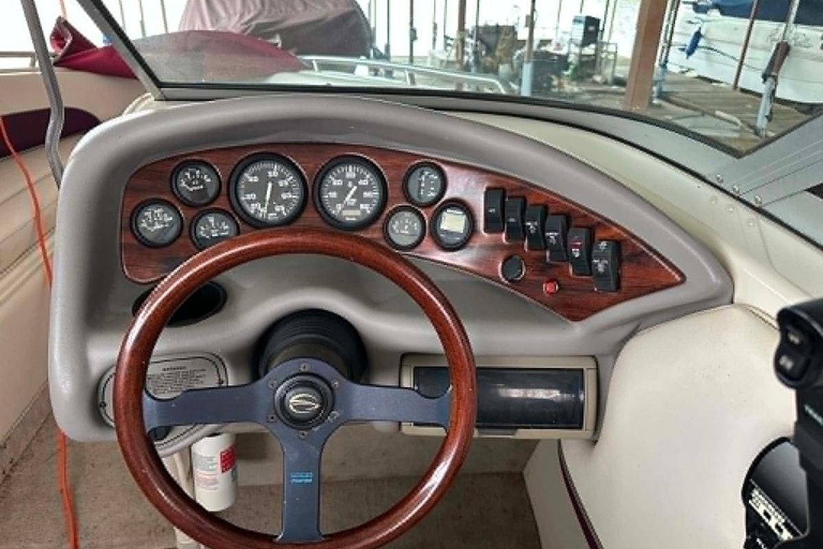 Used 1998 Crownline 248 BR