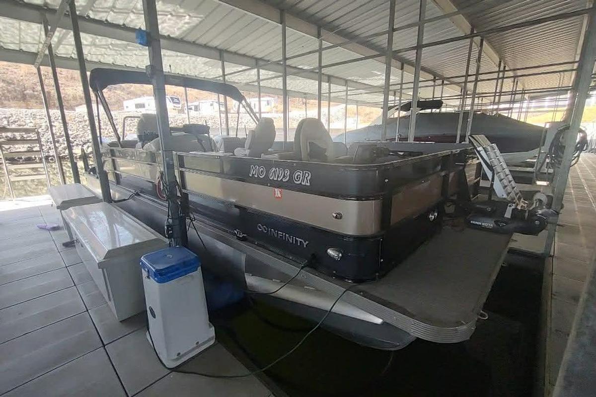 Used 2023 PlayCraft 27 Infinity