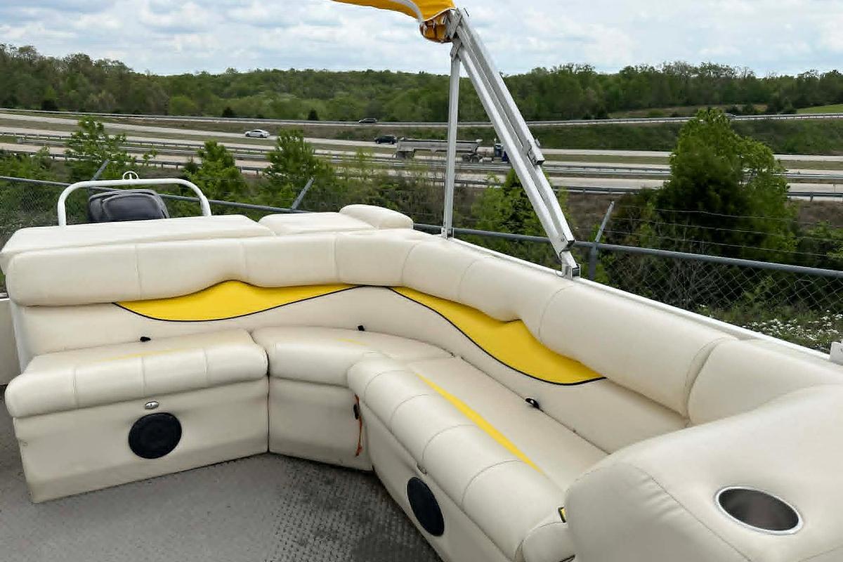 Used 2011 Bentley Pontoons 250/253 Elite Admiral