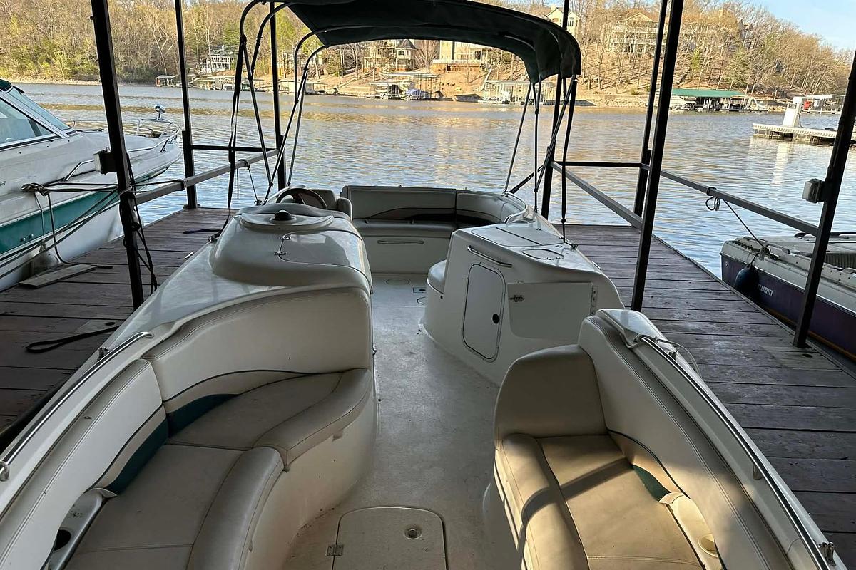 Used 1998 Chaparral Sunesta 252