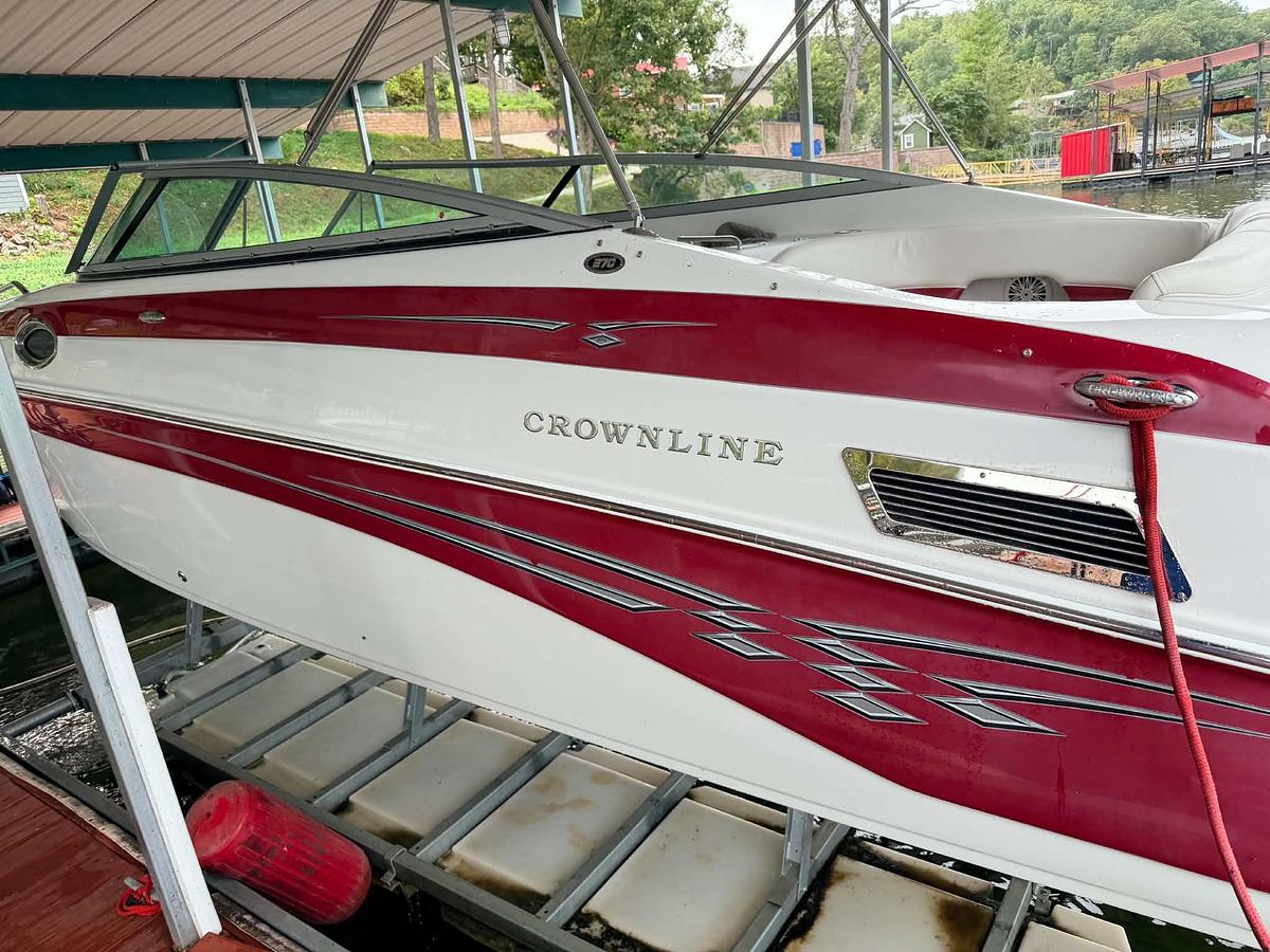 Used 2009 Crownline 270 Bow Rider